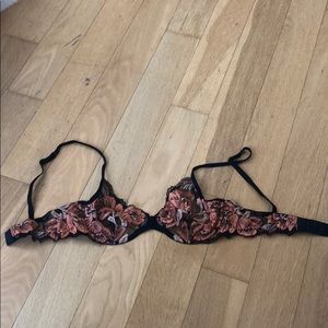 Lace cup La Perla bra brand new condition size 2C